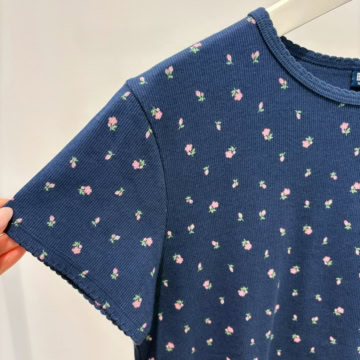 ユニクロ　GIRLS リブTシャツ