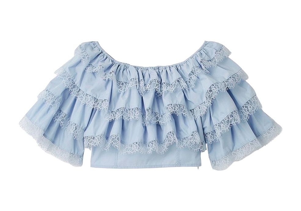 フリルブラウス