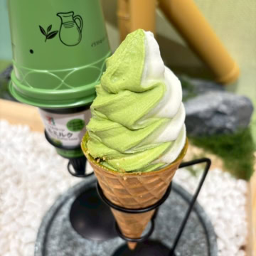 セブンプレミアム ワッフルコーン 抹茶ミルク