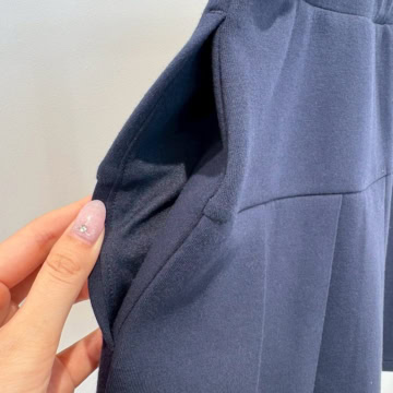 ユニクロ　GIRLS ドライスウェットミニスコート