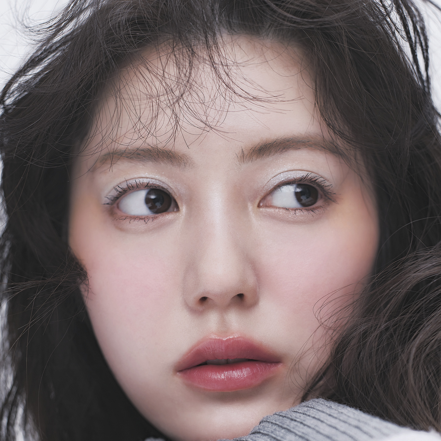 【プチプラメイク】“2色のチーク”で血色感じゅわっ♡ 思わず見惚れるあざとフェイスの作り方