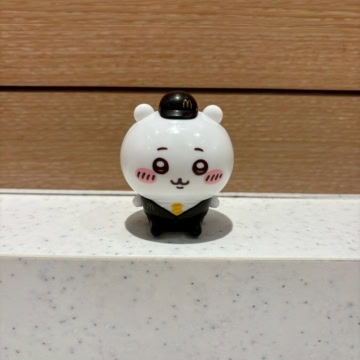 ちいかわ（マクドナルド マネージャー）