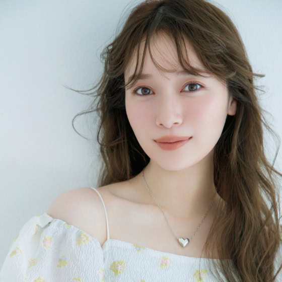 【櫻坂46・守屋麗奈】目指せ“れなぁ”の幸せ透明肌♡ じゅわっと柔らかな「ピンクベースメイク」