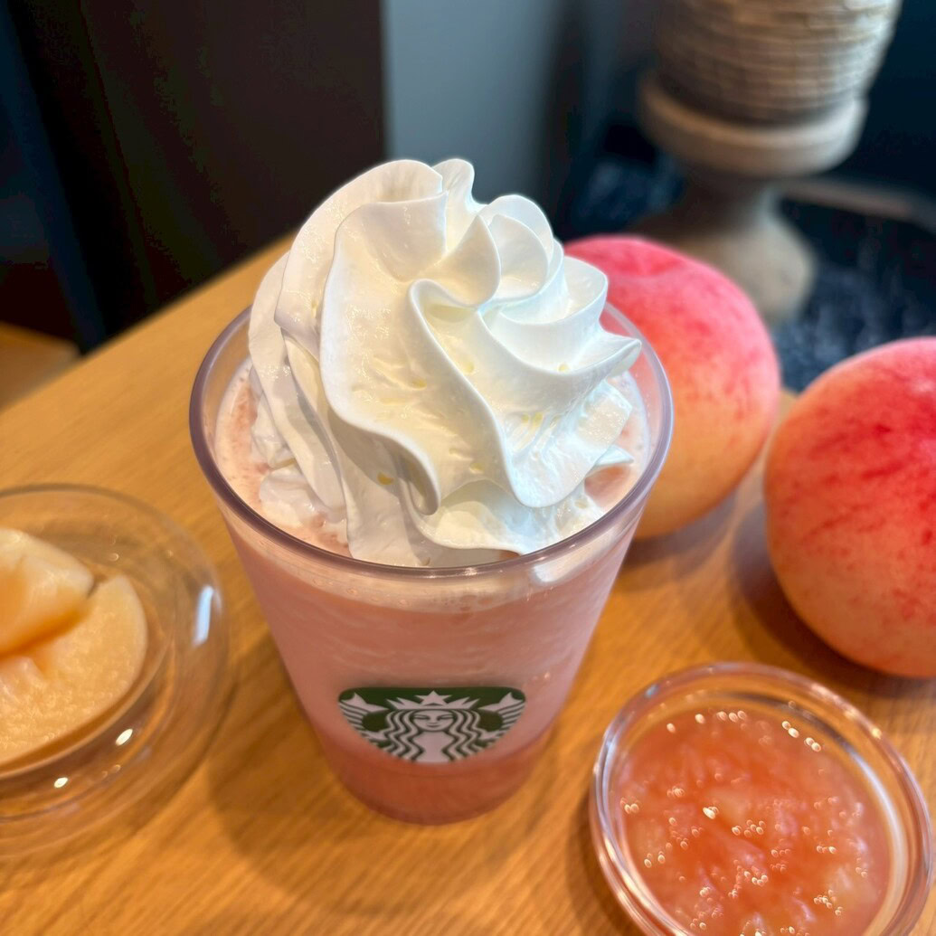 スタバ　ピーチ & ピーチミルク フラペチーノ®　