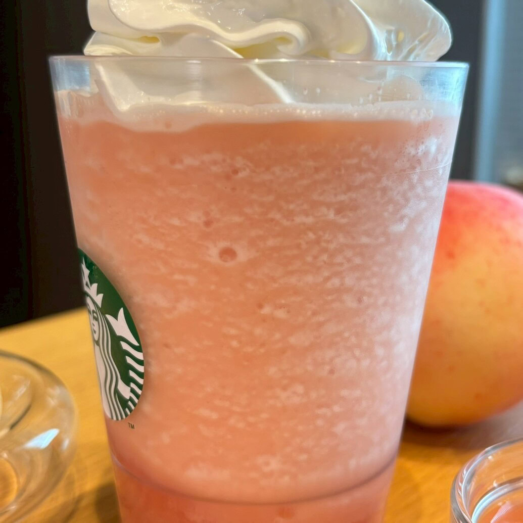 スタバ　ピーチ & ピーチミルク フラペチーノ®　