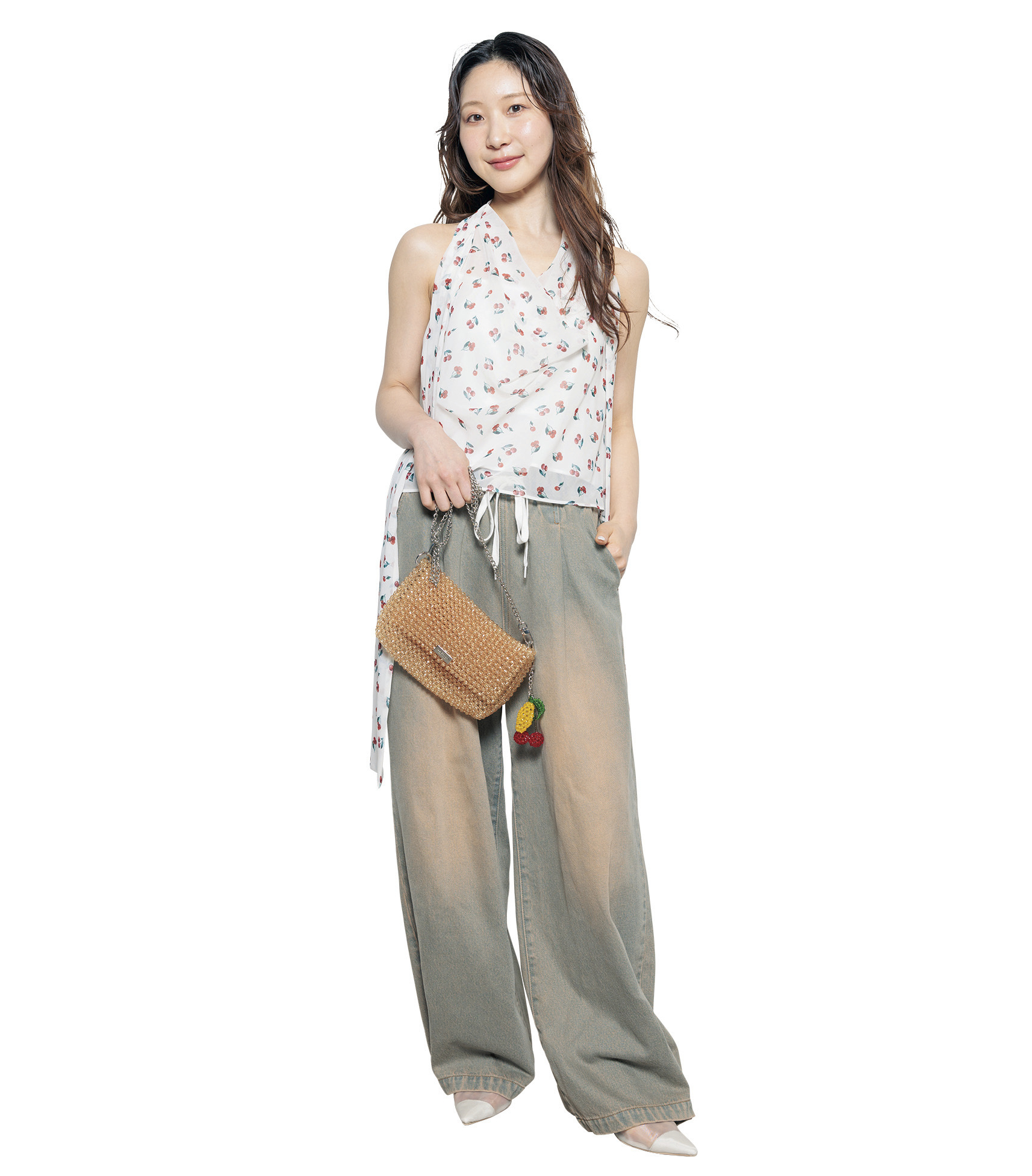肌見せ　LILYBROWN