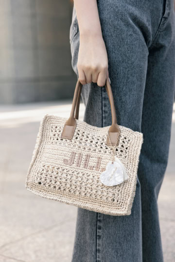 肌見せ　JILLBYJILSTUART