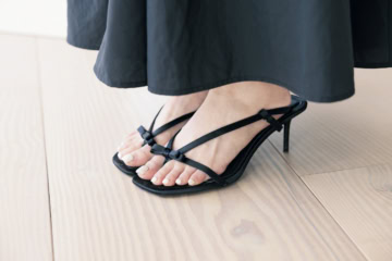 肌見せ　THETOE