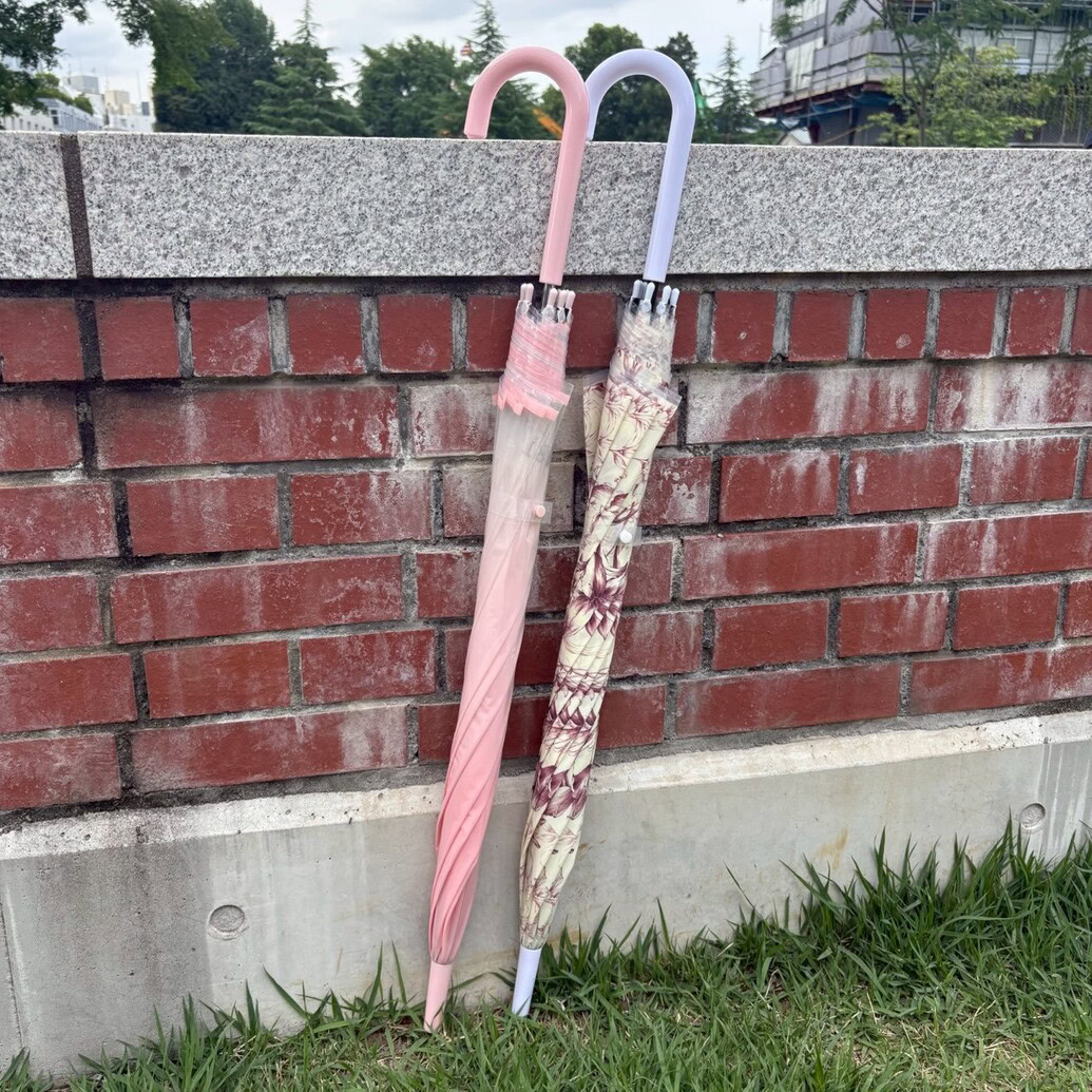 JILL by JILL STUART UMBRELLA BOOK　左：PINK ver.／右：FLOWER ver.