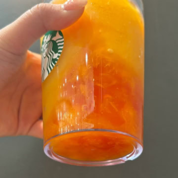 スタバ　ぎゅぎゅっと オレンジ&マンゴーフラペチーノ®