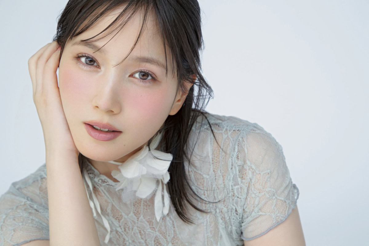 【2026年上半期ベストコスメ】リップは「水ツヤ＆洒落マット」なヌードカラーが正解♡ 唇偽装でメイクを格上げ！【本田翼】