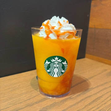 スタバ　ぎゅぎゅっと オレンジ&マンゴーフラペチーノ®