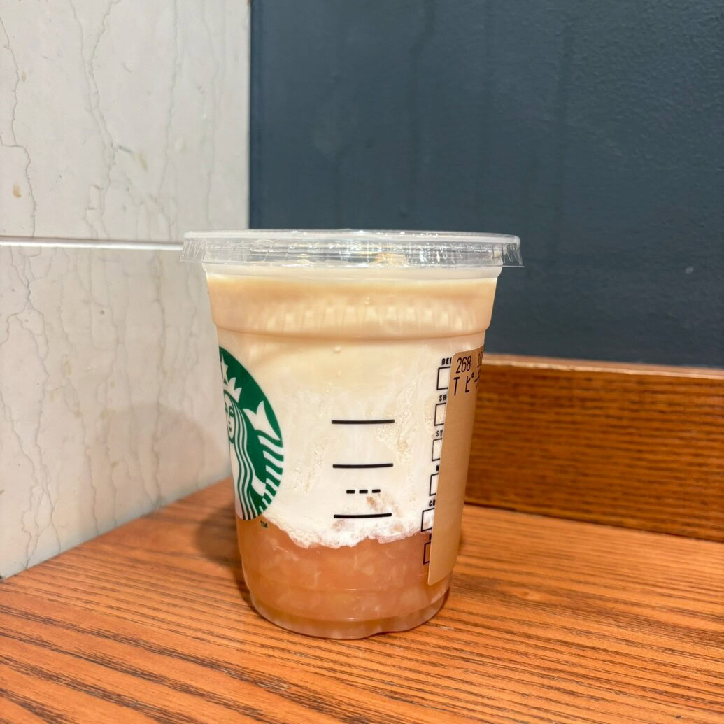スタバ　ピーチ クリーミー ティー ラテ