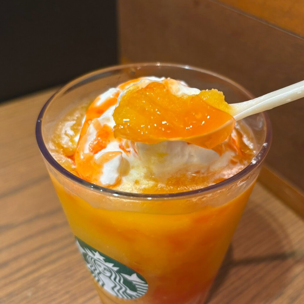 スタバ ぎゅぎゅっと オレンジ&マンゴーフラペチーノ®