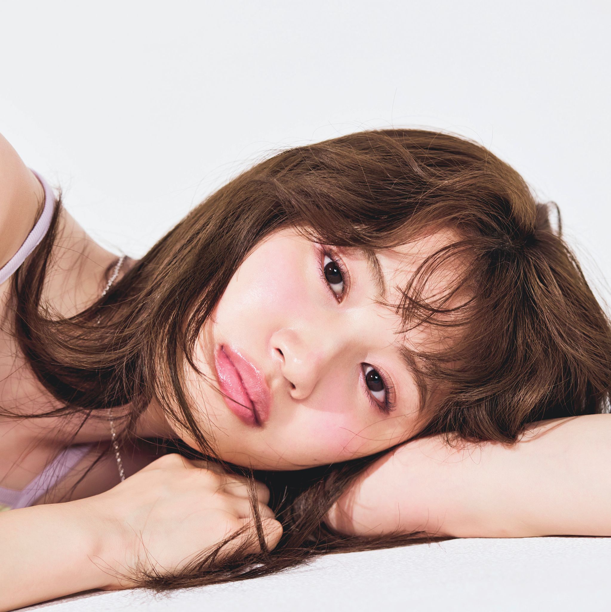 暑い日の救世主♡ 美肌見えUVや汗対策アイテム、快適インナーなど頼れる夏の必需品8選