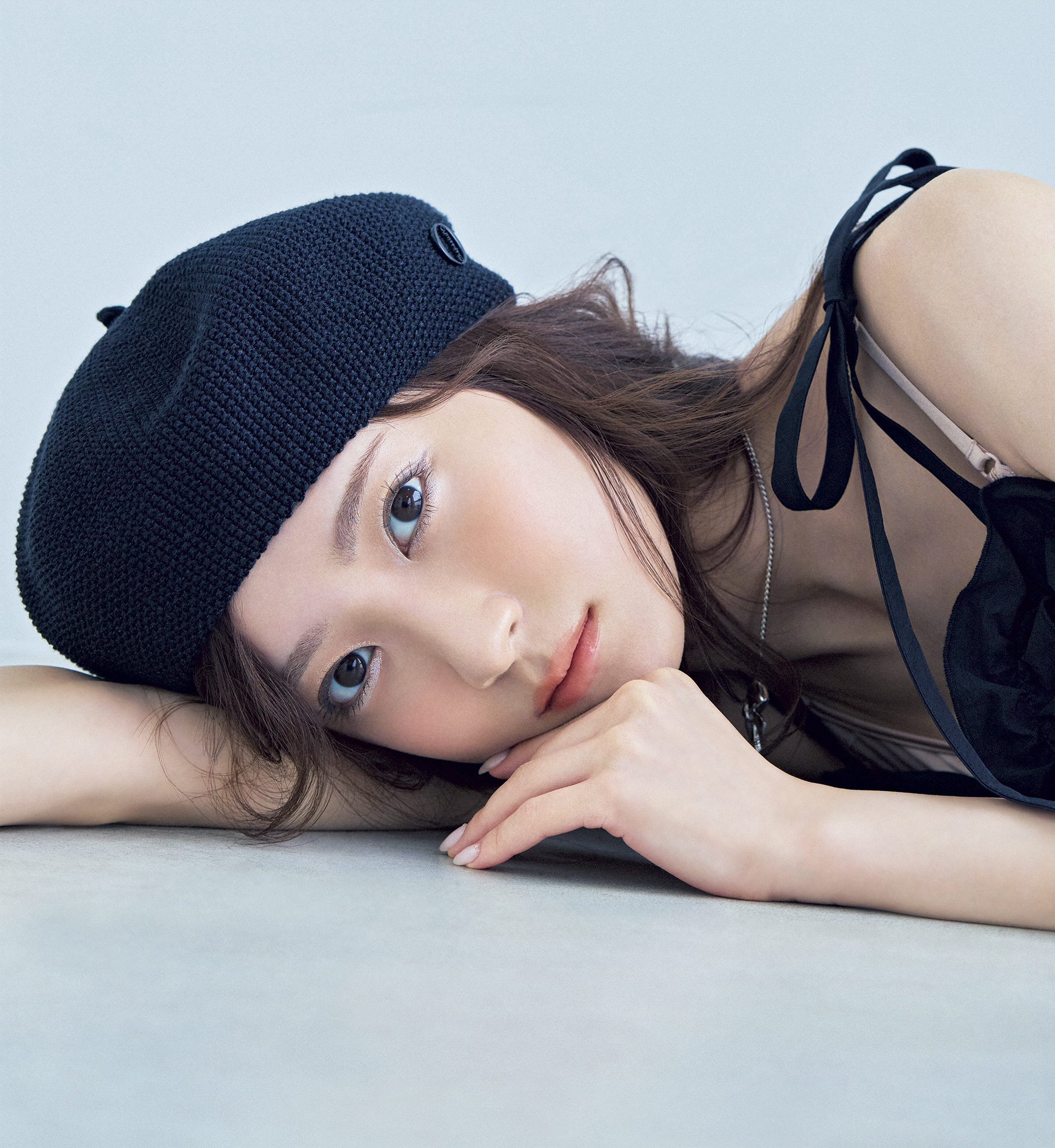 【IS:SUE・RIN】透明感あふれる♡ 「アイシーブルー」で夏の色気盛りミュートメイク