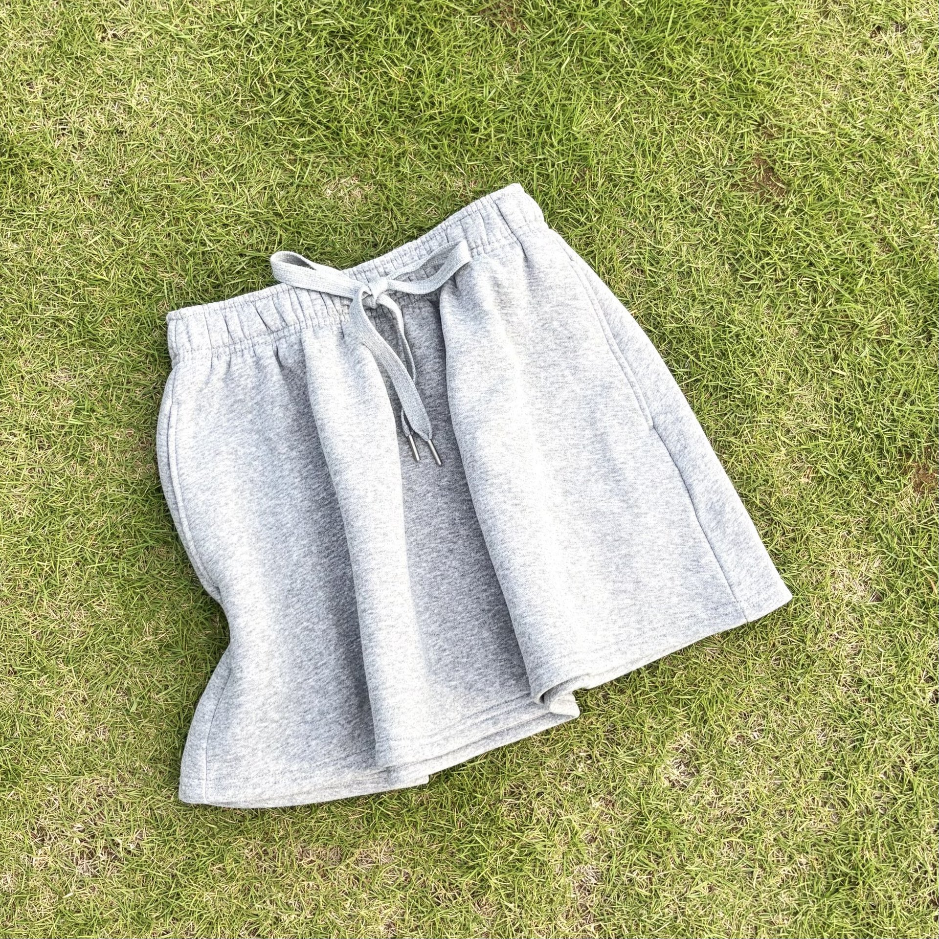 GU「秋のミニ丈スカート」