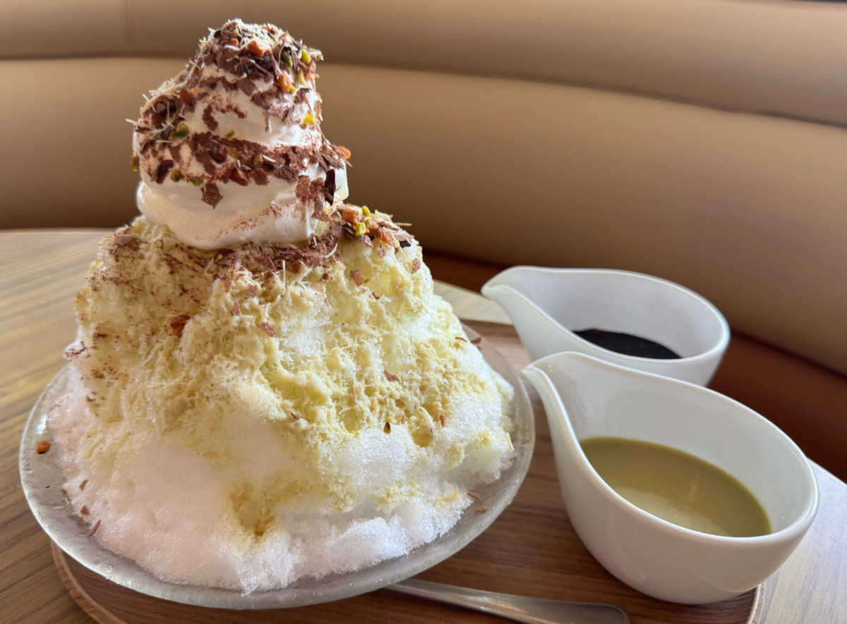 【ココス】純氷ふわふわかき氷 ドバイチョコ