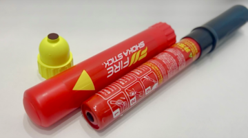 ファイヤーショーカスティック　中身