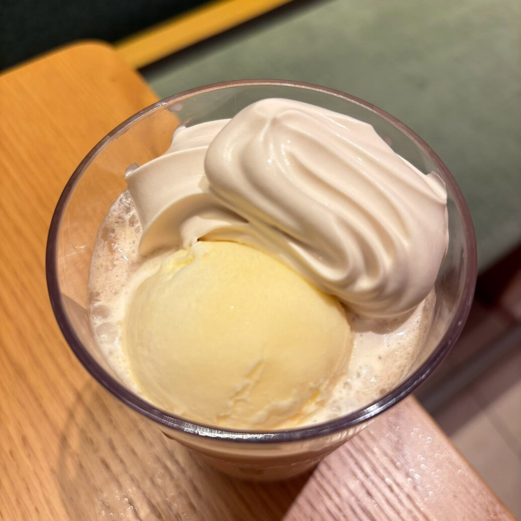 ミルク ティー アフォガート with アイスクリーム