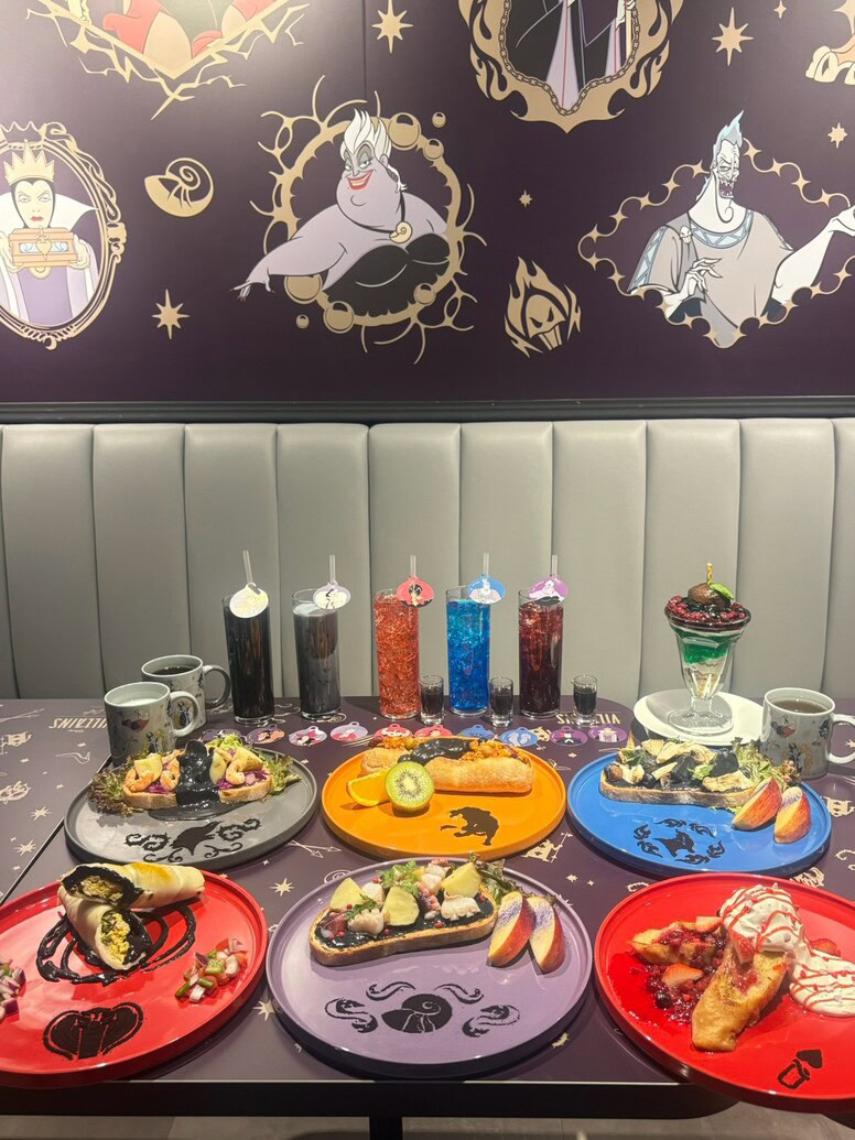 「ディズニーヴィランズ」OH MY CAFE