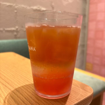 ルビー グレープフルーツ ティー スパークリング