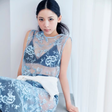 秋こそラメで差をつける♡ 重ねても濁らない大人の「ニュアンス」アイメイク