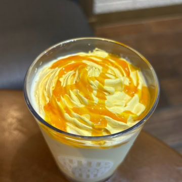 タリーズコーヒー　パンプキンプディング シェイクール