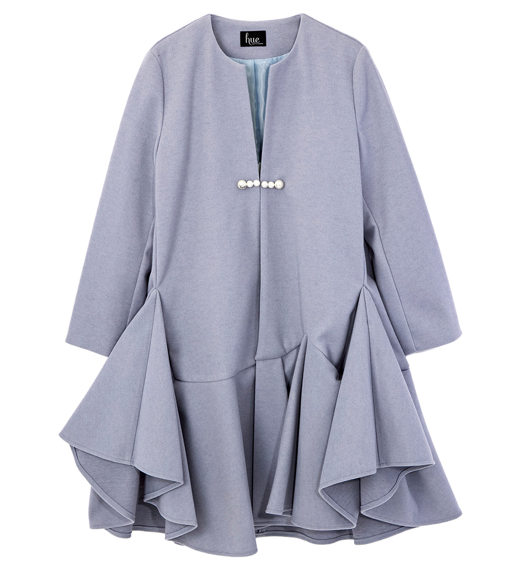 ヒュー・デイ・トゥ・イブニング(hue DAY TO EVENING)の裾がフリル仕様になったライトブルーのドレスコート