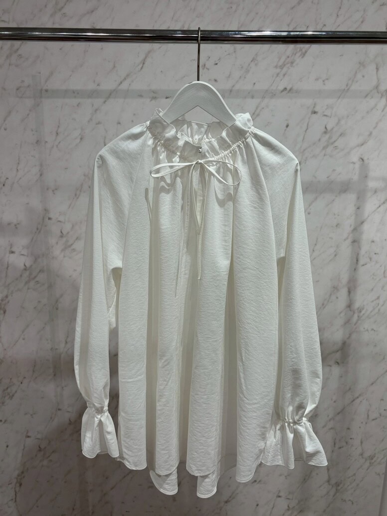 GU　フリルネックチュニック