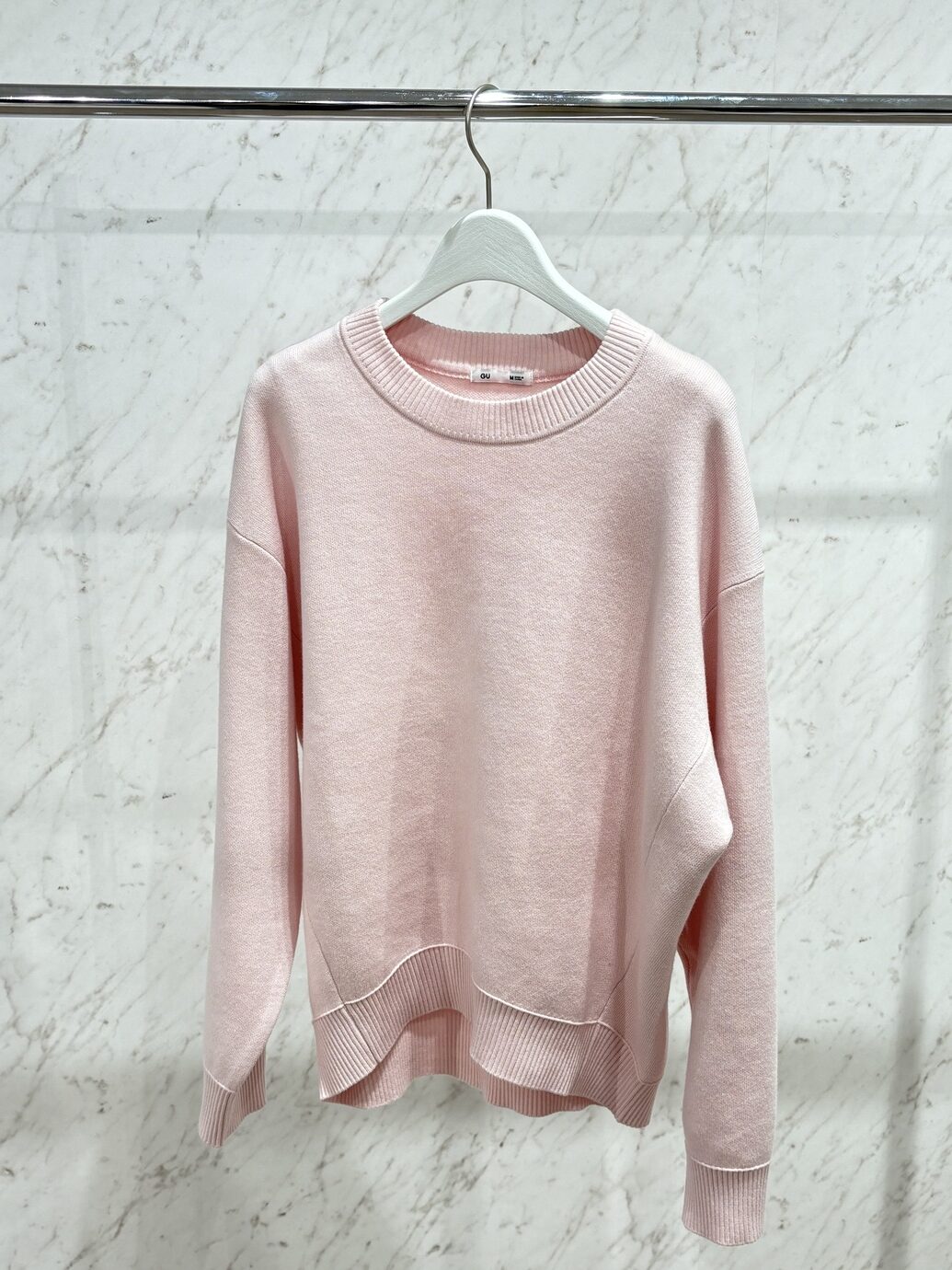 GU　スウェットライクニットオーバーサイズプルオーバー