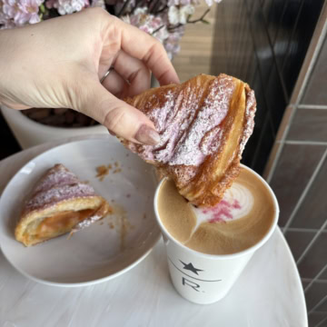 コルネッティ サクラ、クラシック ダブル トール ラテ　