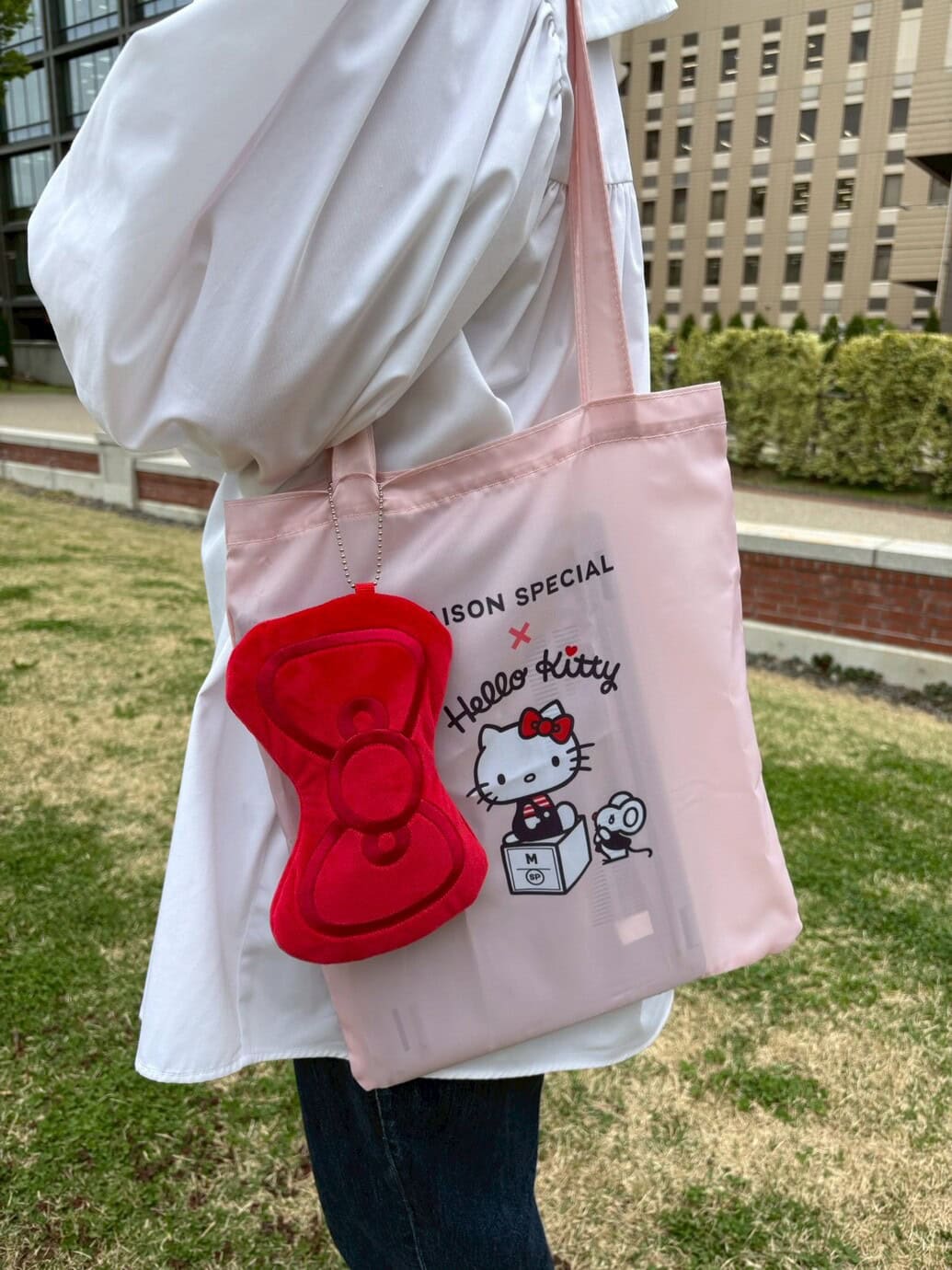 メゾンスペシャル×ハローキティ トートバッグ&リボンポーチ