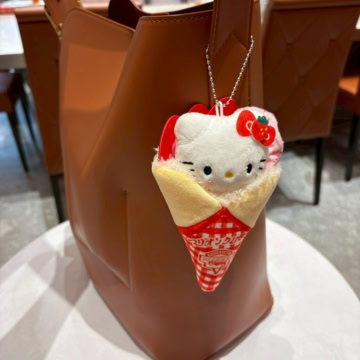 マリオンクレープ × HELLO KITTY　ぬいぐるみチャーム