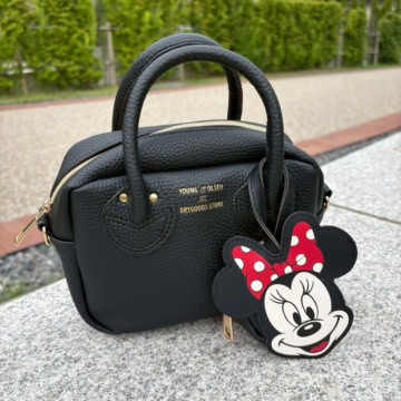 ディズニー×ヤングアンドオルセン　ミニーマウスデザイン　バッグ、チャームポーチ