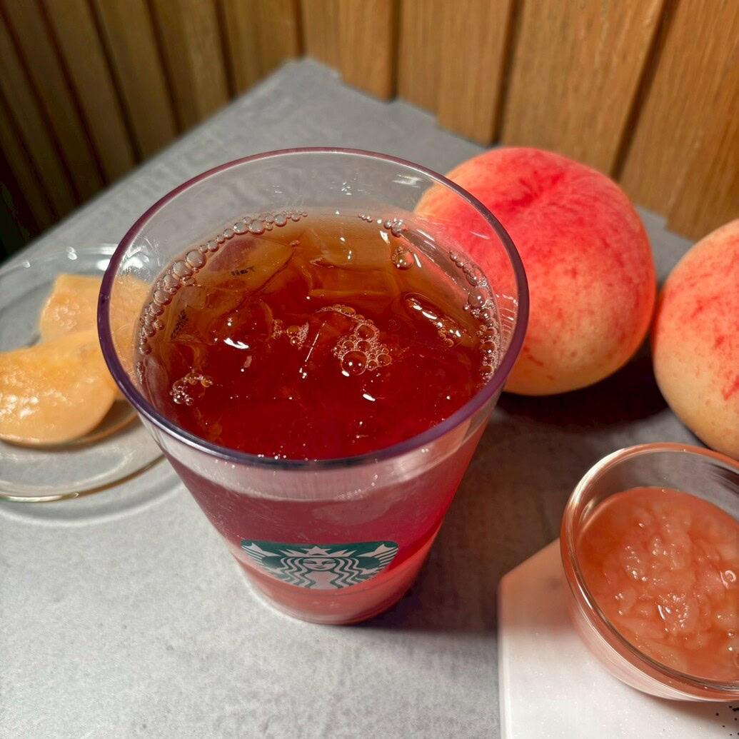 スタバ　クラフト ジューシー ピーチ ティー