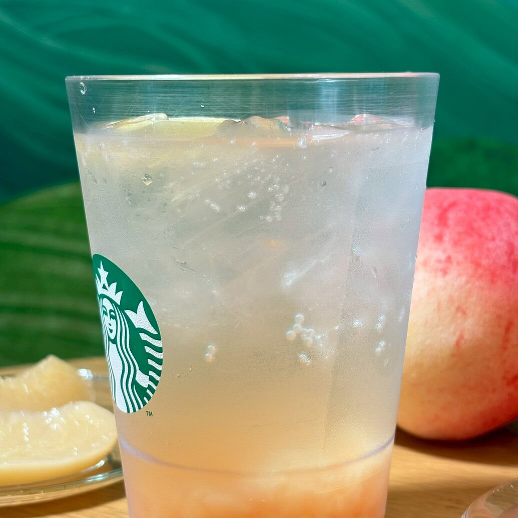スタバ　チラックス ソーダ ピーチ