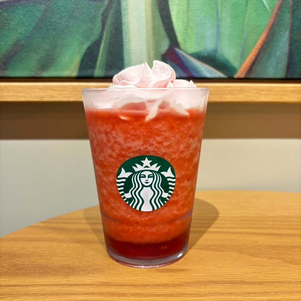 スタバ　My フルーツ³ フラペチーノ® ストロベリー