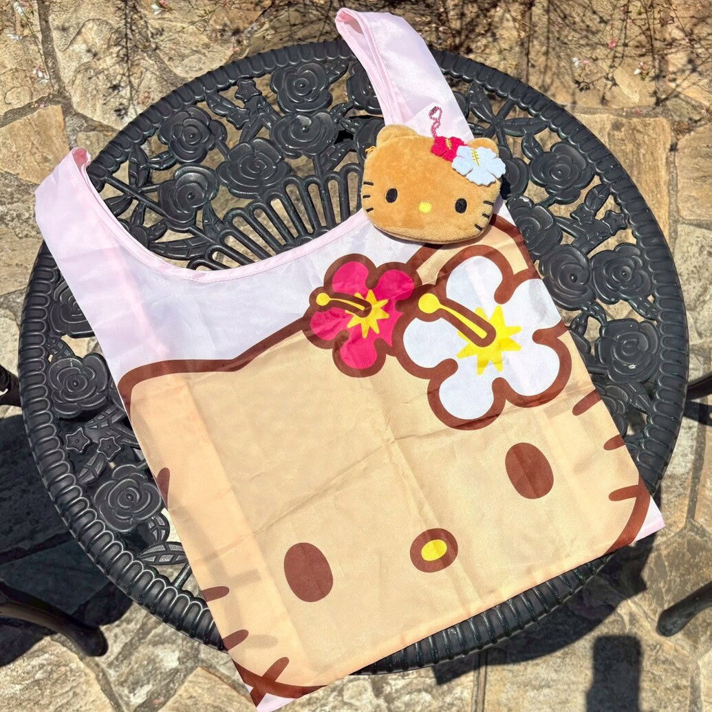 【付録レビュー】可愛すぎる「ハローキティ」のお顔がドドン♡ トートバッグ＆ポーチチャームは夏のおでかけに大活躍！【sweet9月号増刊】