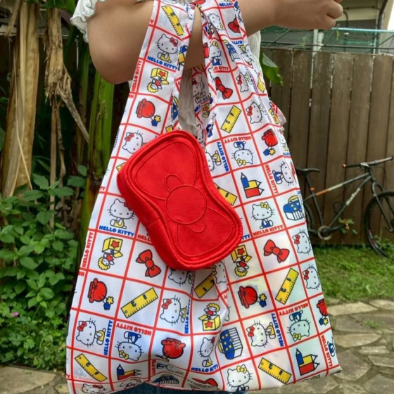 【付録レビュー】ハローキティの70年代アートがレトロ可愛い♡ 豪華2点セットは実用的で超使える！
