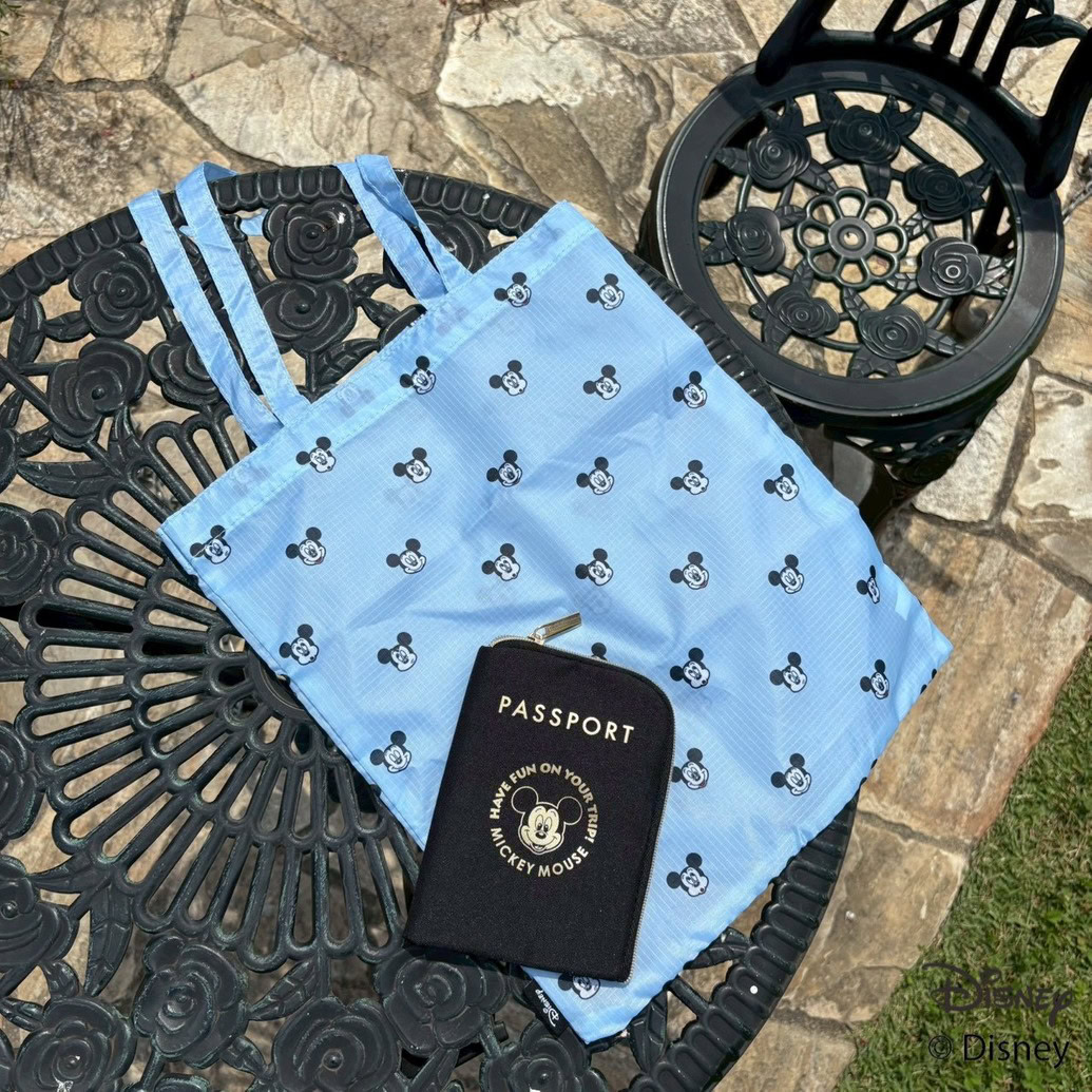 スピック＆スパン　ミッキーマウスのパスポート風ポーチ＆総柄エコバッグ
