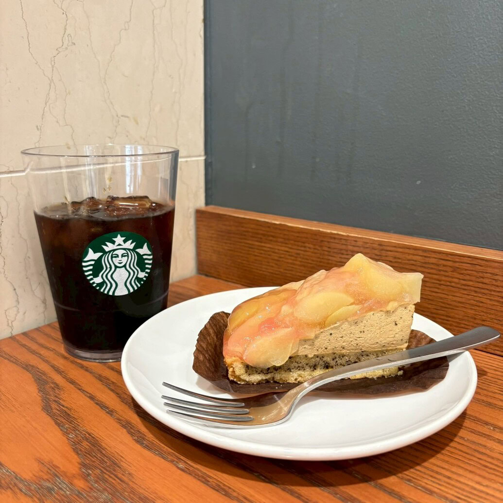 【スタバ新作】ゴロっと果肉に感動♡ 桃づくしな夏限定ドリンク3種＆絶品スイーツを本音レビュー！