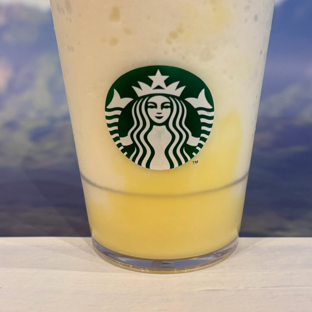 スタバ　群馬 やっぱし妙義山なんさ パイン ヨーグルト フラペチーノ®