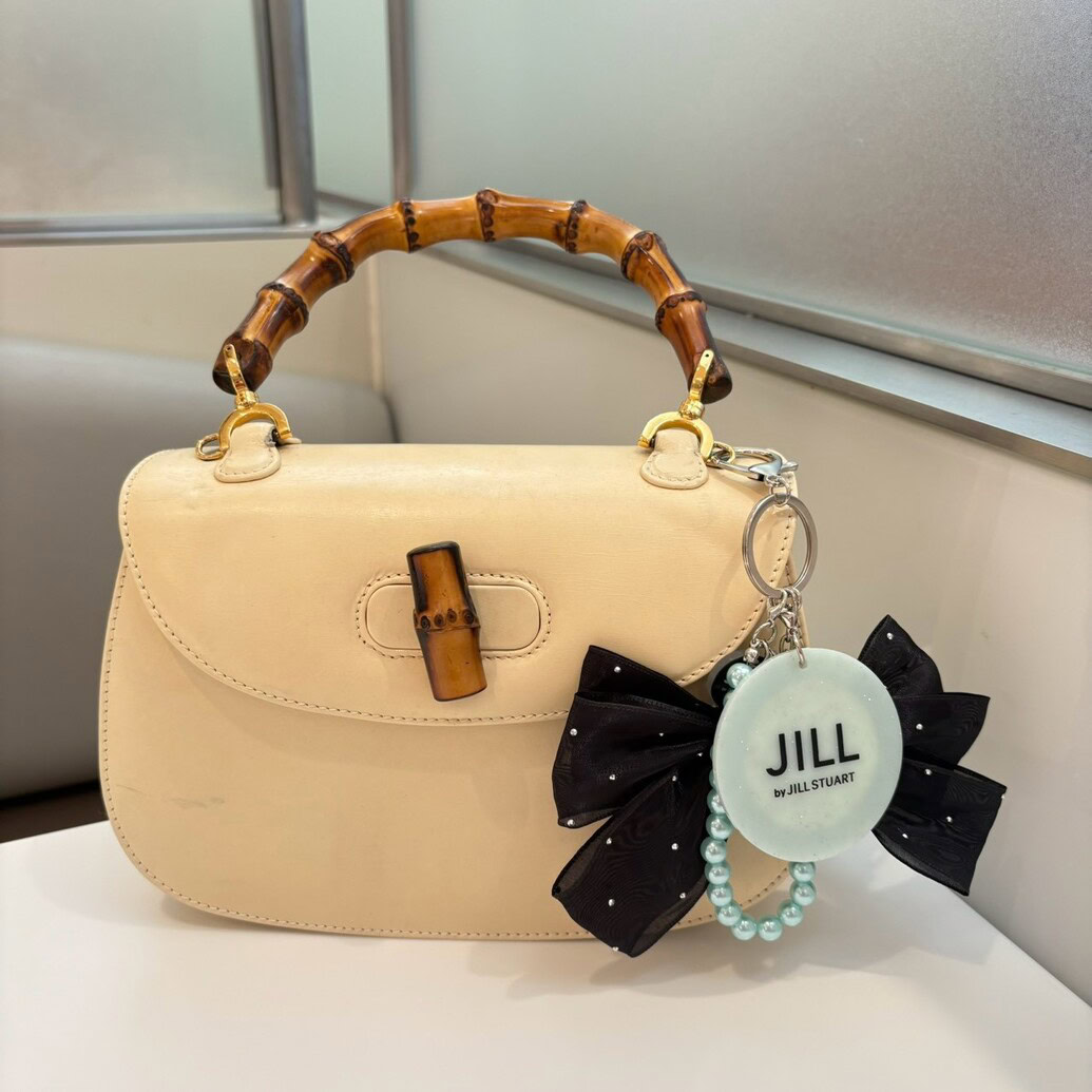JILL by JILL STUART ミラーつきリボンチャームセット