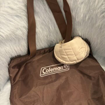 コールマン　クロワッサン形ポーチチャーム