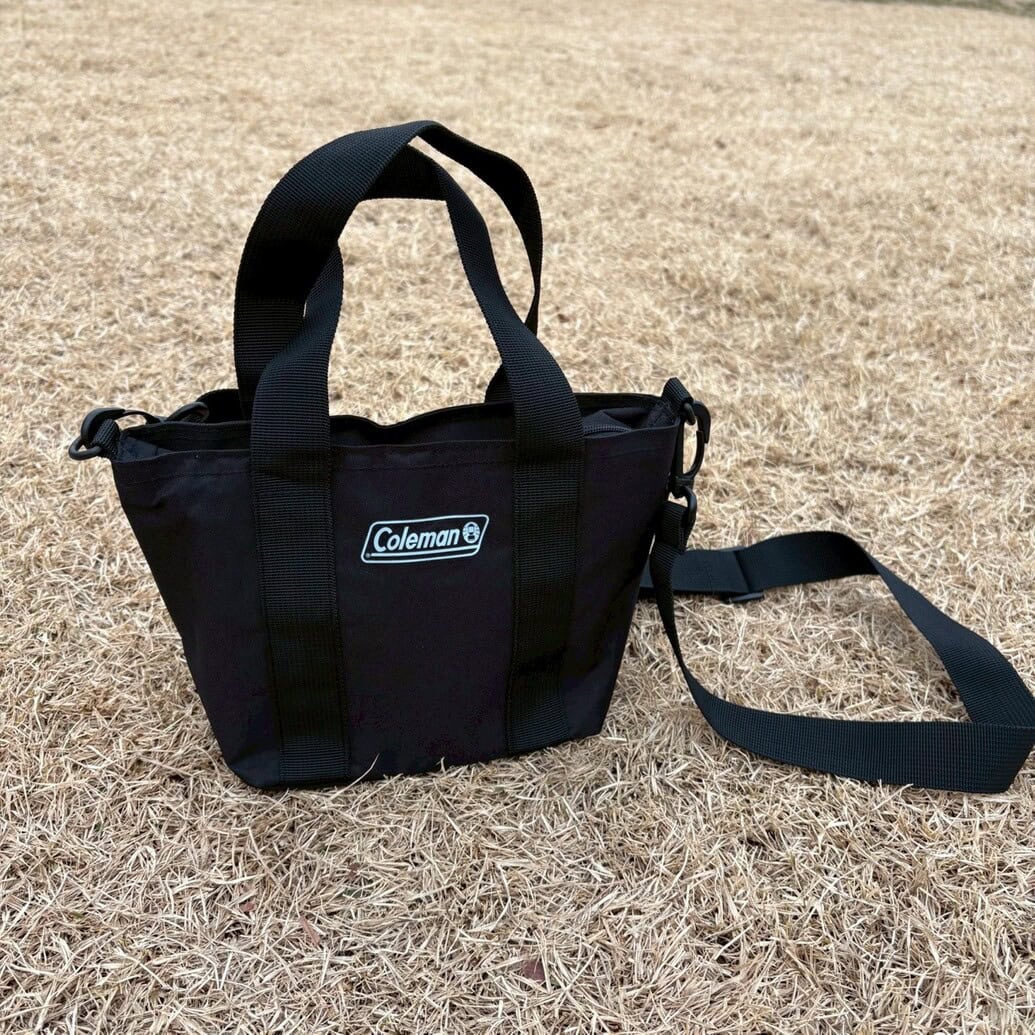 【付録レビュー】コールマンの「黒ミニトート」が想像以上に超万能♡ ショルダーストラップ付きで優秀すぎる！【オトナミューズ4月号本誌】