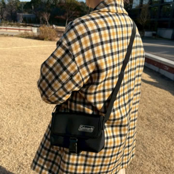 コールマン　ショルダーバッグ