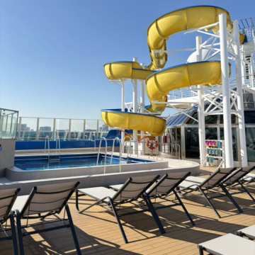 コスタ セレーナ