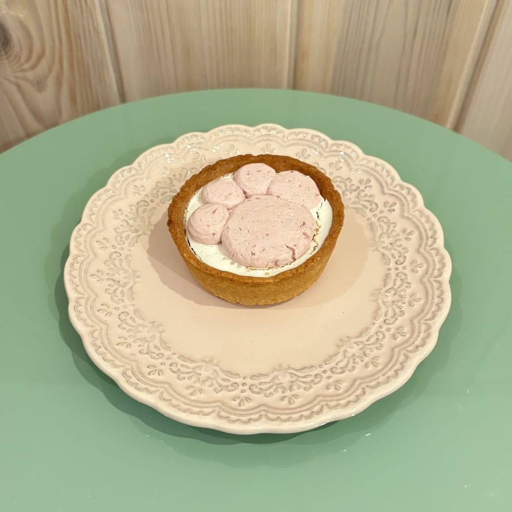 ファミリーマート　肉球タルト（いちご&チョコ）　