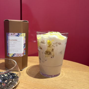 スタバ　アールグレイ ハニーレモン ムース ティー ラテ